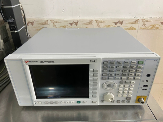 Entry Level Signal Spectrum Analyzer Keysight N9000A CXA 26.5 GHz