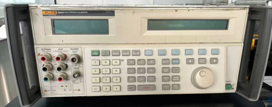 Fluke Multi Product Calibrator 5522A  ±1020 V / 20.5 A 11 Ppm Best DCV Accuracy Multifunction Calibrator