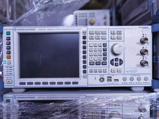 6 GHz Compact RF Production Tester RF Communications Test Set Rohde & Schwarz CMW280