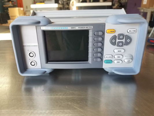 4 GHz RF Power Meter Directional Power & VSWR Meter Rohde & Schwarz R&S NRT2