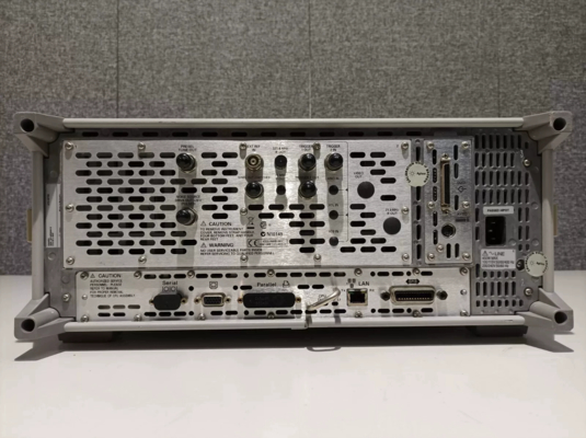 13.2 GHz 80 MHz-Bandwidth PSA Spectrum Analyzer RF Spectrum Analyzer Agilent E4445A