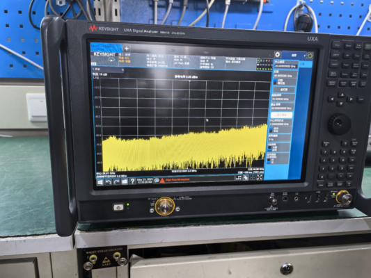 Keysight N9041B UXA Signal Spectrum Analyzer 110 GHz Ultra Wideband Signal Analyzer