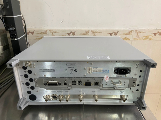Entry Level Signal Spectrum Analyzer Keysight N9000A CXA 26.5 GHz