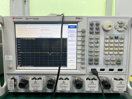 Agilent Keysight Vna Network Analyzer N5232A 20 GHz 133 DB Dynamic Range PNA-L Network Analyzer