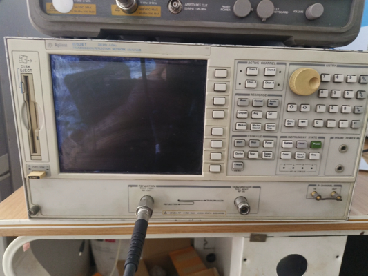 3 GHz Transmission / Reflection Network Analyzer VNA Agilent 8753ET