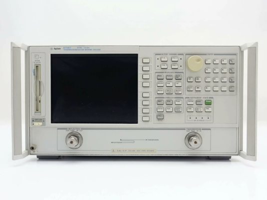 13.5 GHz Transmission / Reflection Vna Vector Network Analyzer Agilent 8719ET