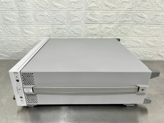 RF Signal Generator Agilent E4422B 3 GHz ESG-AP Analog / Vector Signal Generator