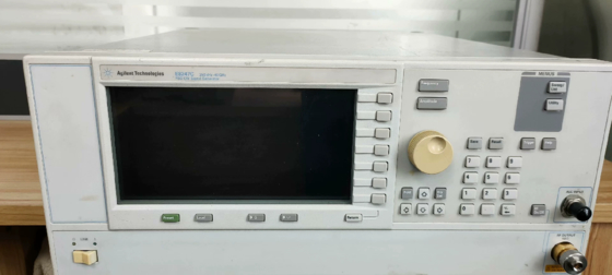 Agilent RF Signal Generator E8247C  20 GHz High Purity PSG-A Signal Generator