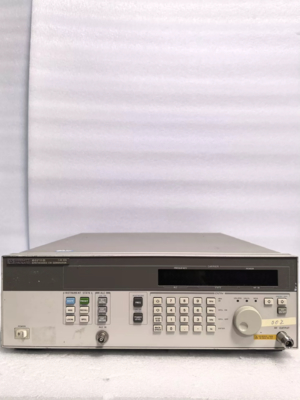 Synthesized Swept CW RF Signal Generator HP Agilent 83711B 2 GHz – 20 GHz