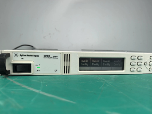 Agilent N6701A Modular Power System Mainframe 600 W 4 Slot