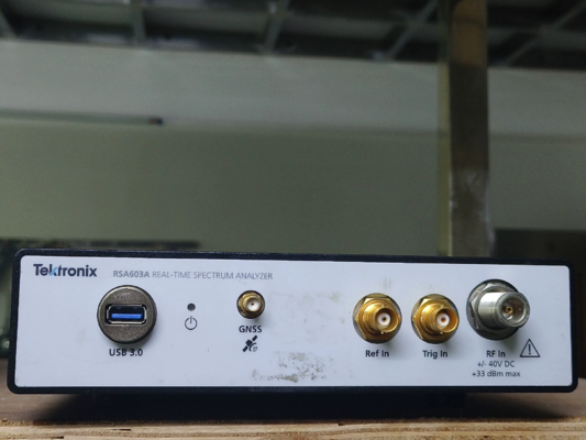 Tektronix RSA603A 3 GHz Usb Real Time Spectrum Analyzer 40 MHz Resolution Bandwidth