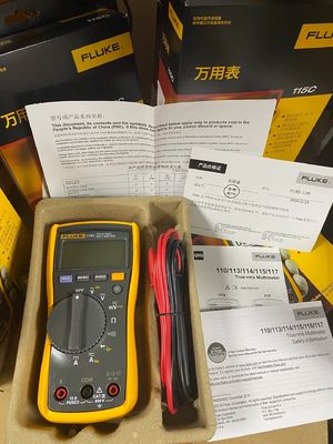Fluke 115/115C True-RMS Digital Multimeter 600V 10A 6000 Count Backlit LCD CAT III 600V 9V Battery.