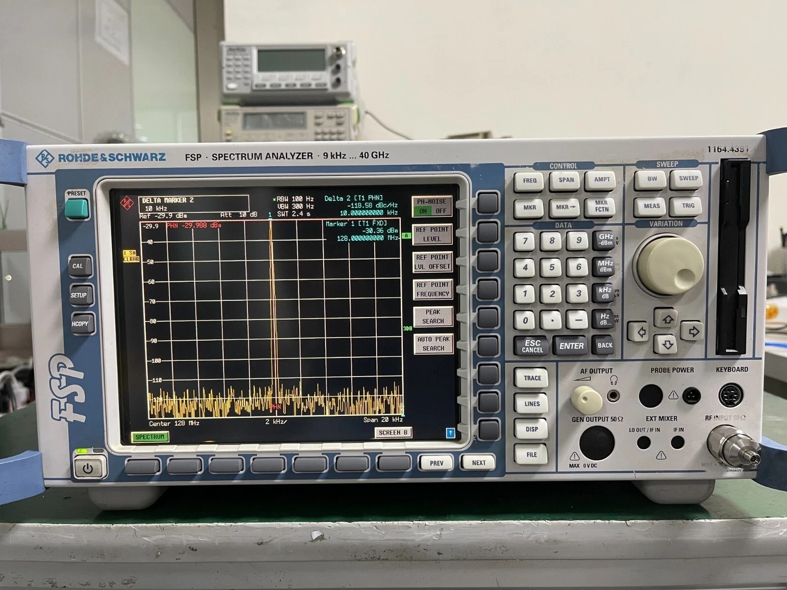 Spectrum Hi Performance 40 GHz High Performance Spectrum Analyzer Rohde And Schwarz R&S FSP40